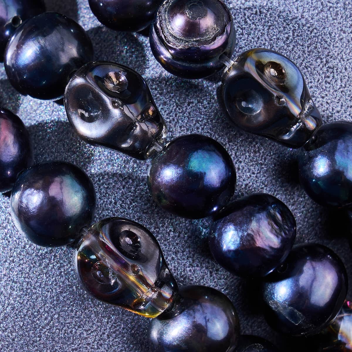 Sea Spirit | Perle d'eau douce noire x Crâne de cristal